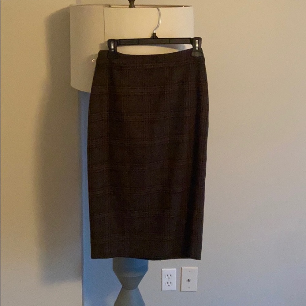 Brown patterned pencil skirt